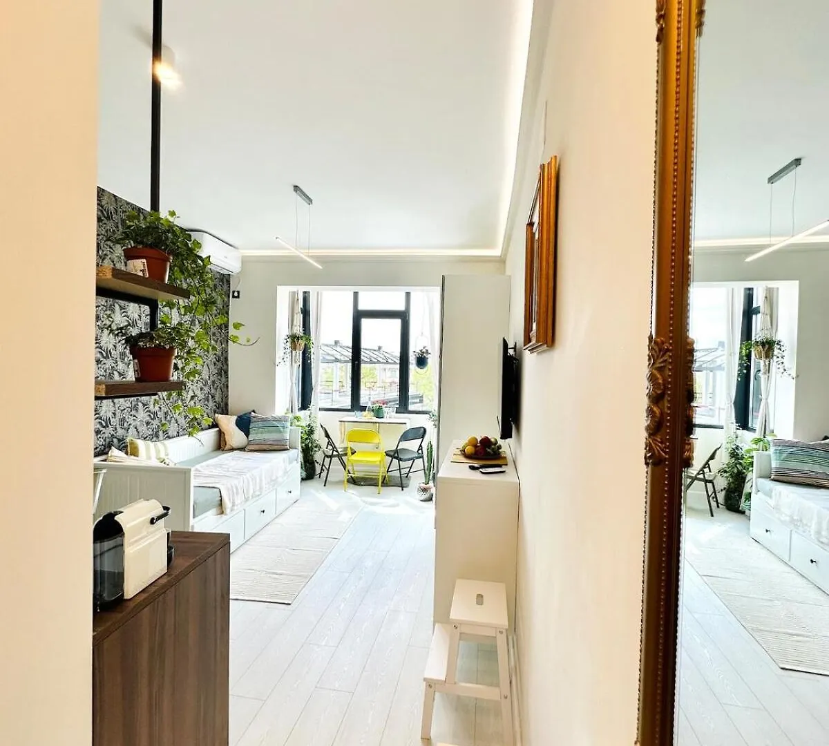 Harmony Studio With Ateneu View Bukarest Apartment