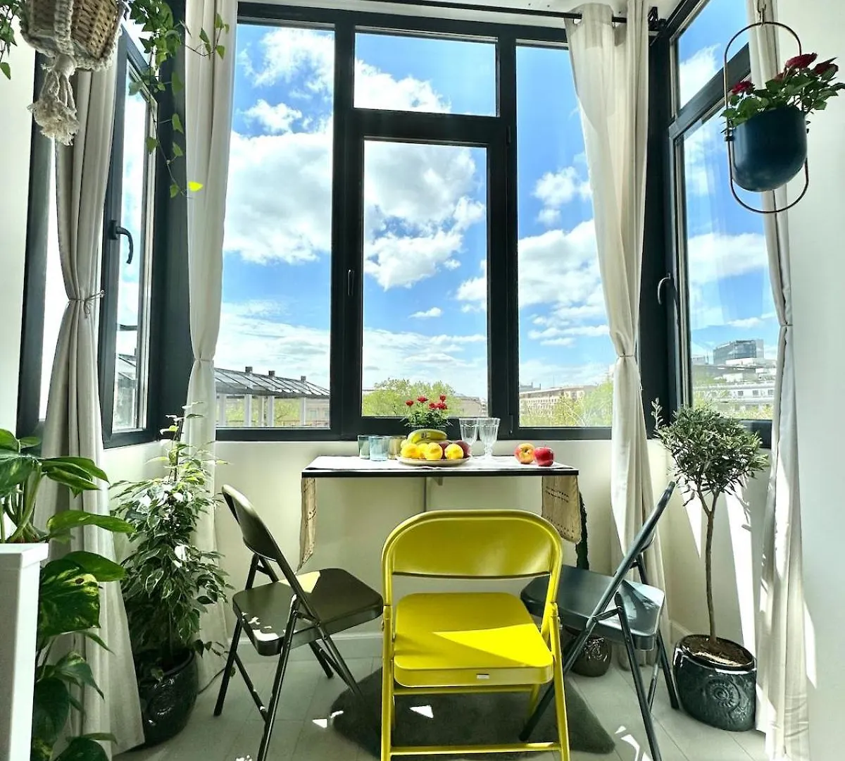 Harmony Studio With Ateneu View Bukarest 0*,  Rumänien